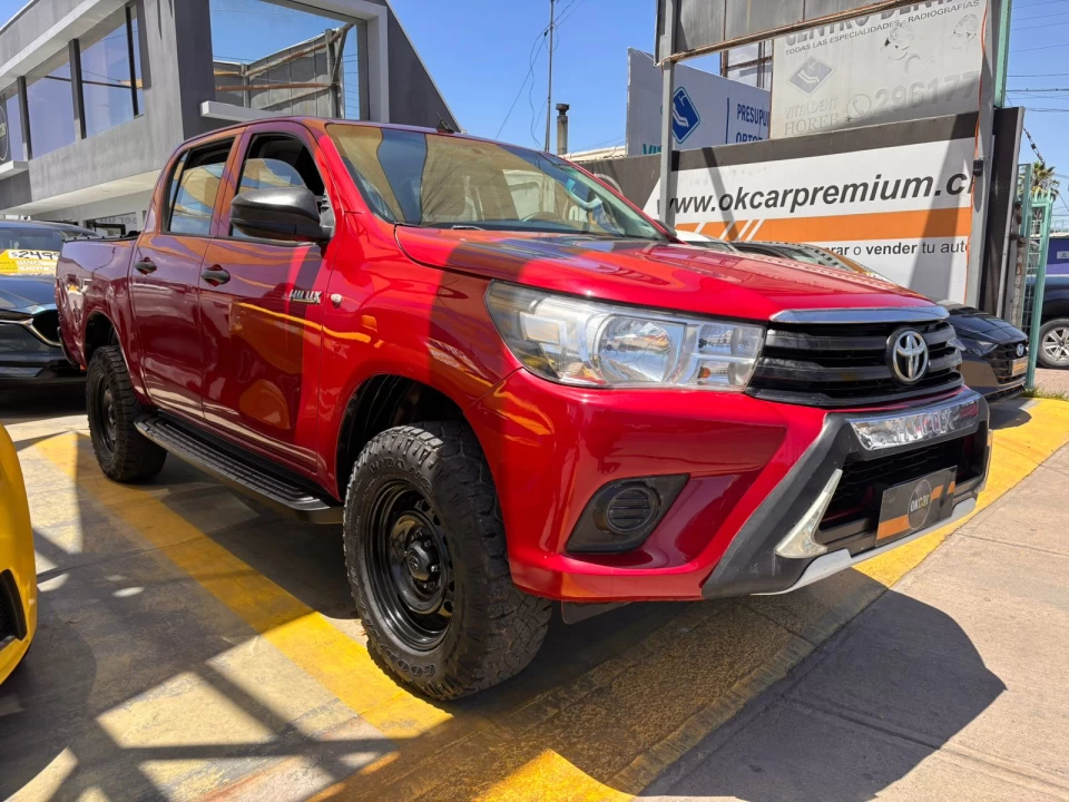 TOYOTA HILUX DX 4X4 MT 2018
