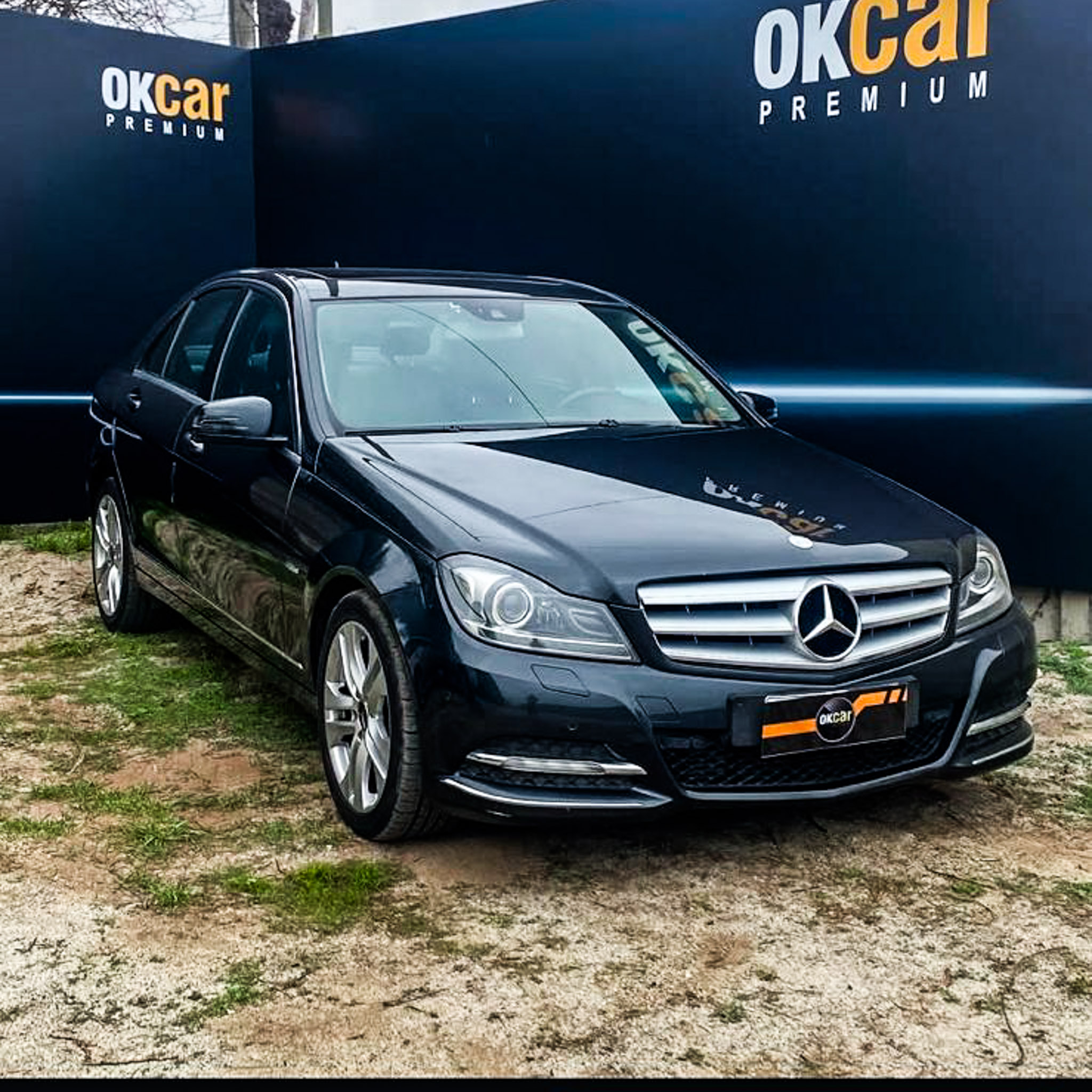MERCEDES BENZ C250  2013